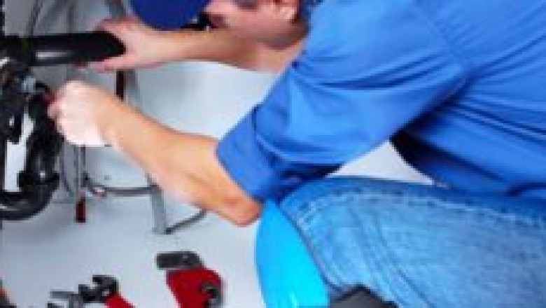 What Are The Signs That Indicate Consulting a Professional Plumber? | Digital media blog website