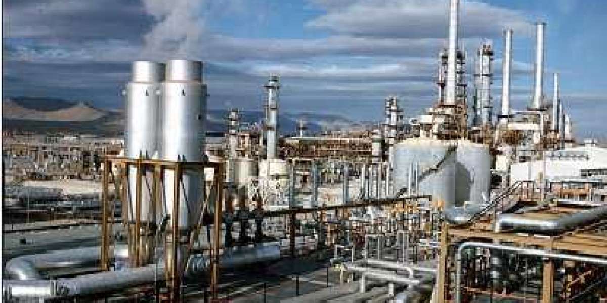 Petrochemical Market Size Growing at 5.9% CAGR Set to Reach USD 779.0 Billion By 2028