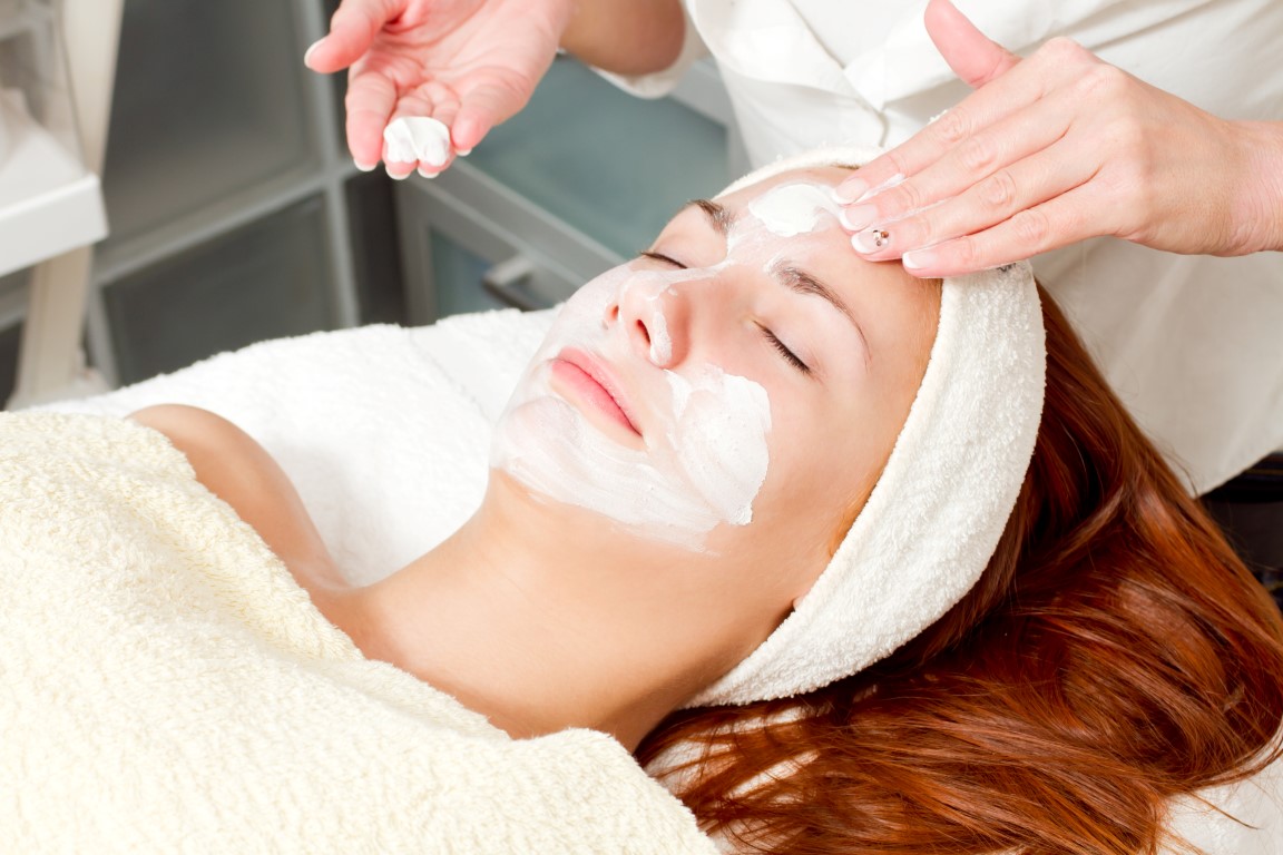 The Best Facial Threading in Las Vegas Enhance Your Beauty with Precision and Style! -