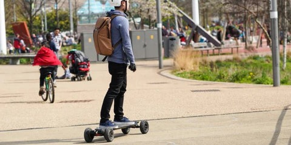 Embrace the Future of Commuting with Wave Hubs Electric Skateboard from Electric Board Club