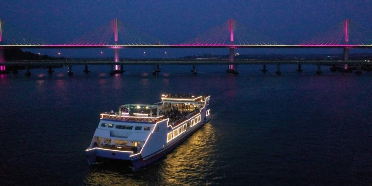 Explore the beauty of Mandovi river cruises
