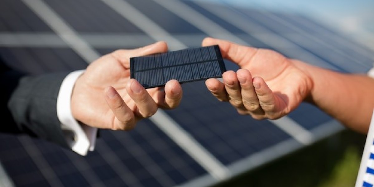 The Solar Revolution: Exploring the Next Wave of Portable Solar Panel Advancements