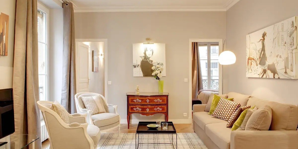 Your Perfect Paris Getaway: Cozy 2-Bedroom Apartments Await!