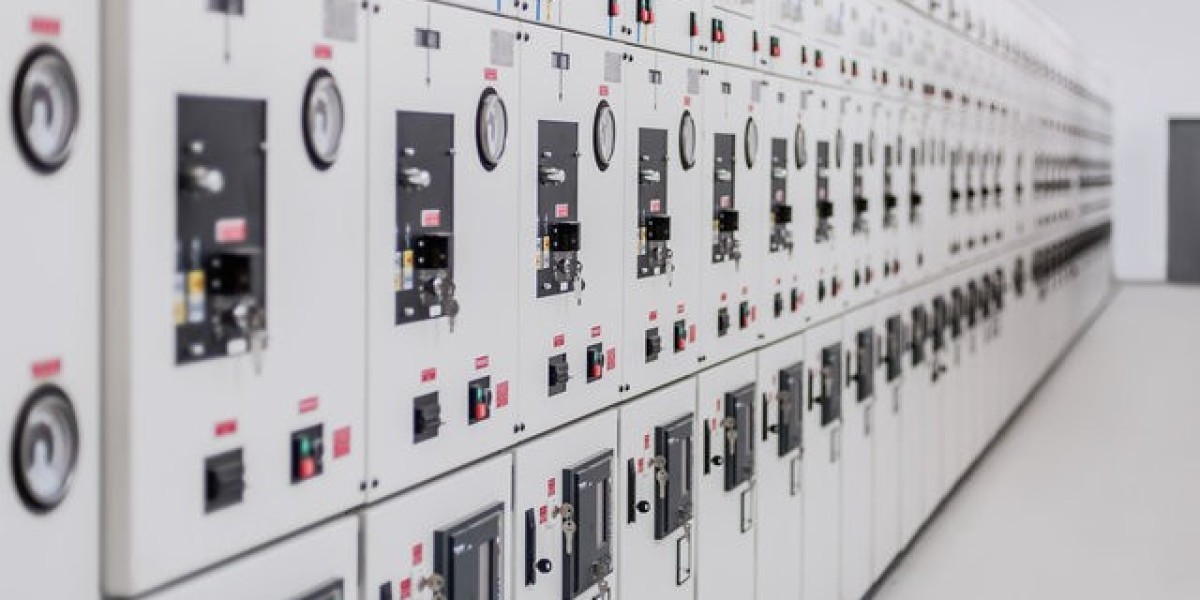 LV and MV Switchgear for Renewable Energy Integration: Solutions and Considerations