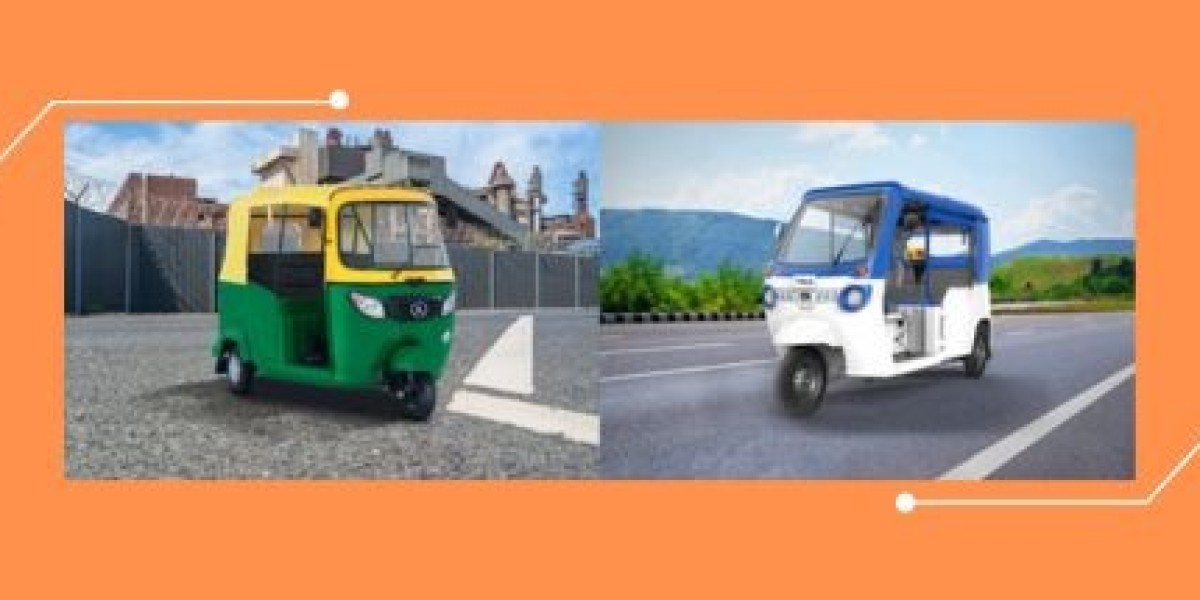 Comparing Mahindra & Atul Auto Rickshaws: Features Overview
