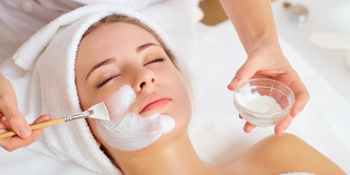 Experience Professional Facial Services at Home Faisalabad