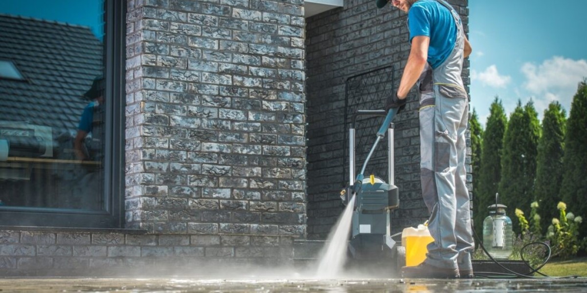 Unlock the Benefits of Professional Pressure Wash Services