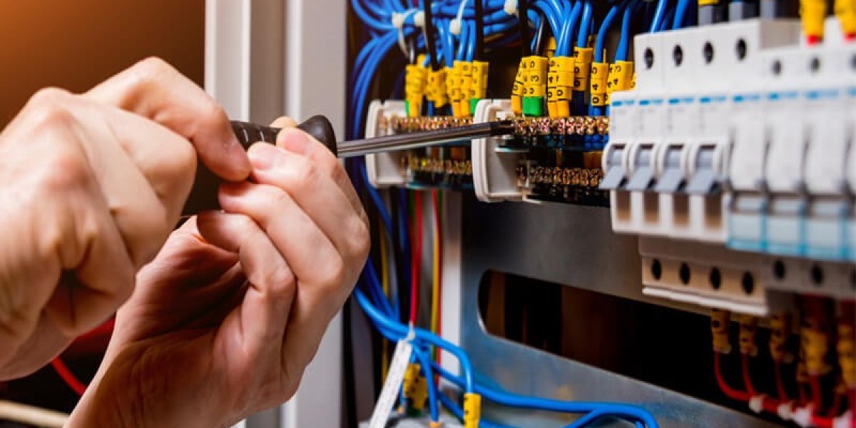 Emergency Electrician London: Expert Electrical Services at Your Fingertips