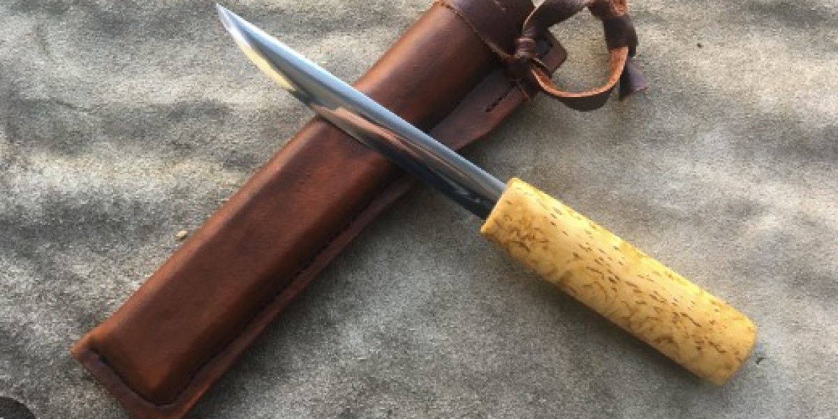 The History of Yakut Knives: A Journey Through Time and Tradition