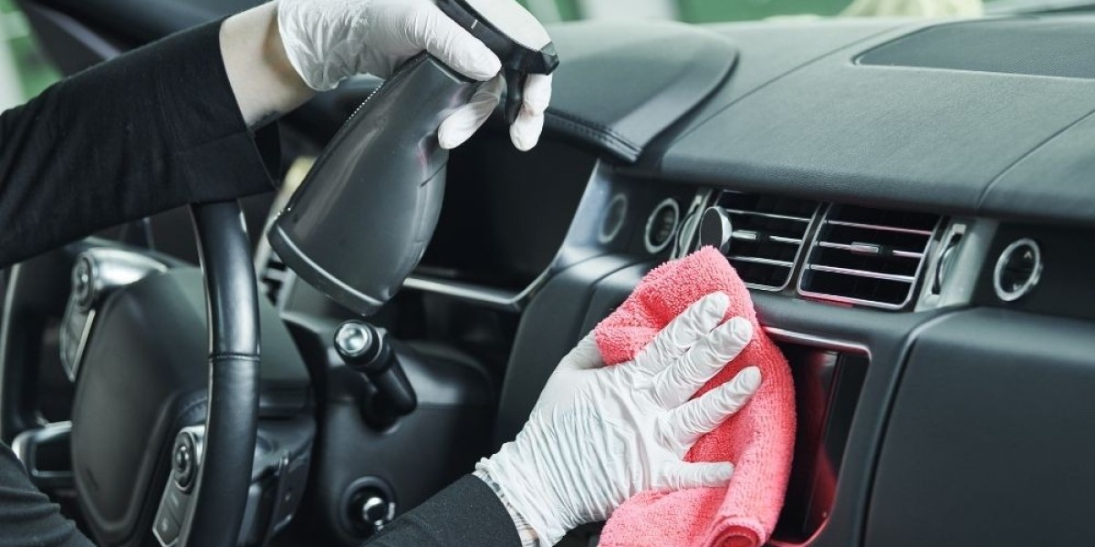 How Mobile Car Detailing Can Save You Time and Money in Phoenix