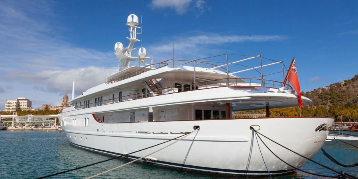 How to Maximize Privacy on a Luxury Yacht Rental