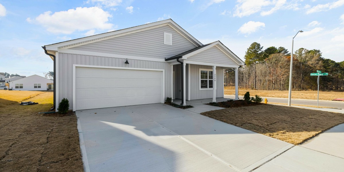 How Concrete Driveway Specialists in Lubbock, TX Ensure a Smooth Finish