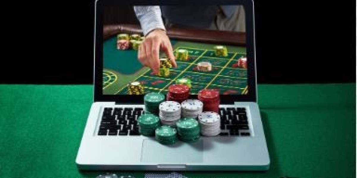 Online Gambling Market - Size, Statistics & Companies Report 2024