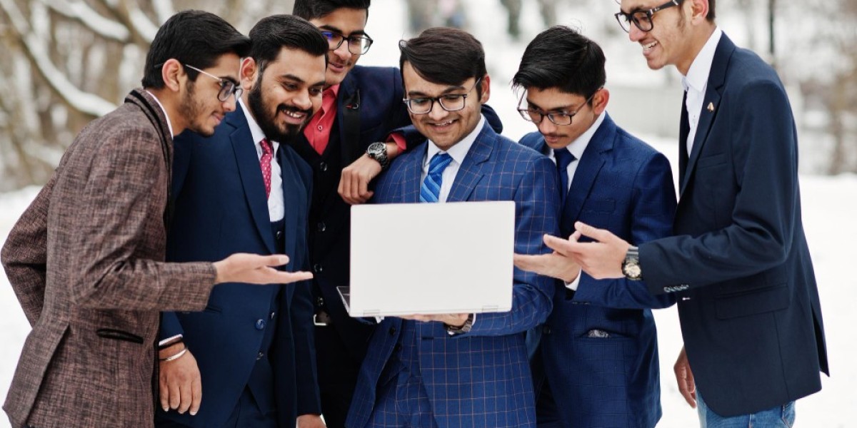 Exploring the Best Business Schools in Lucknow for Aspiring Entrepreneurs: IILM Lucknow