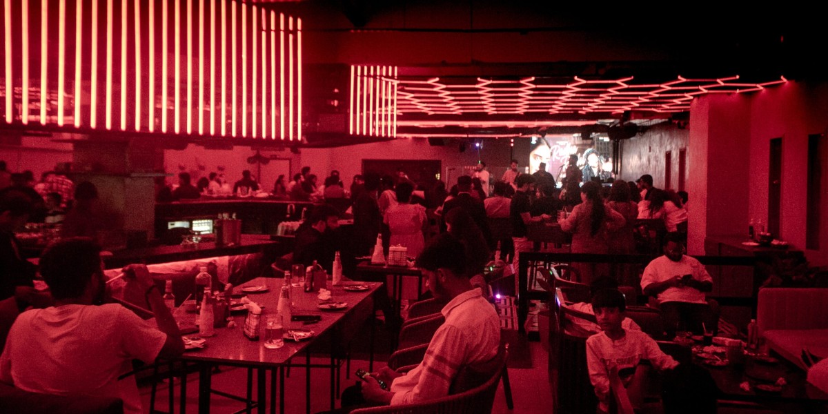 Dance Bar in Hyderabad: Experience the Best Nightlife at World of Wiskies