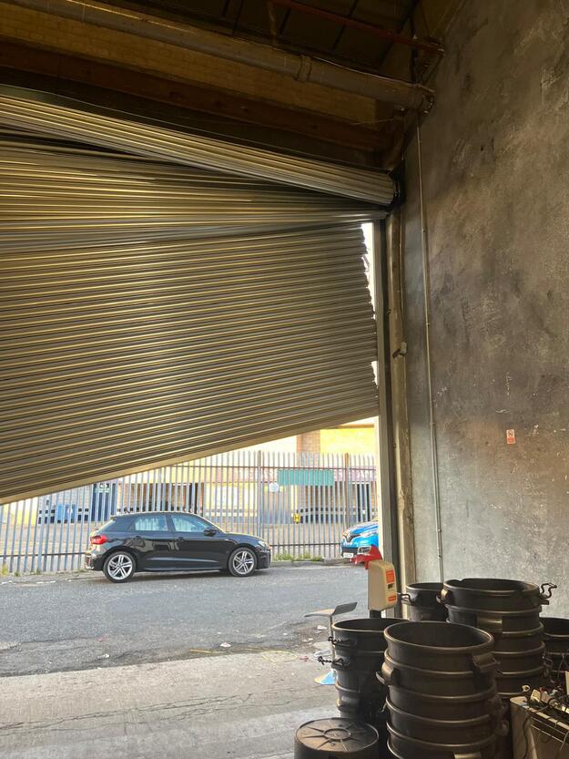 Explore key features to buy Roller Shutter Doors.