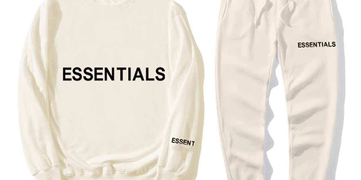 Essentials Tracksuit: A Guide for Casual Looks