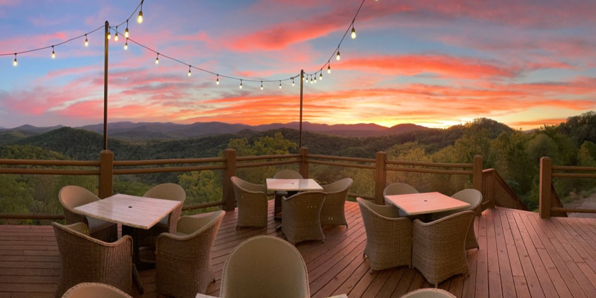 Where Love Meets the Mountains: Perfect Wedding Venues