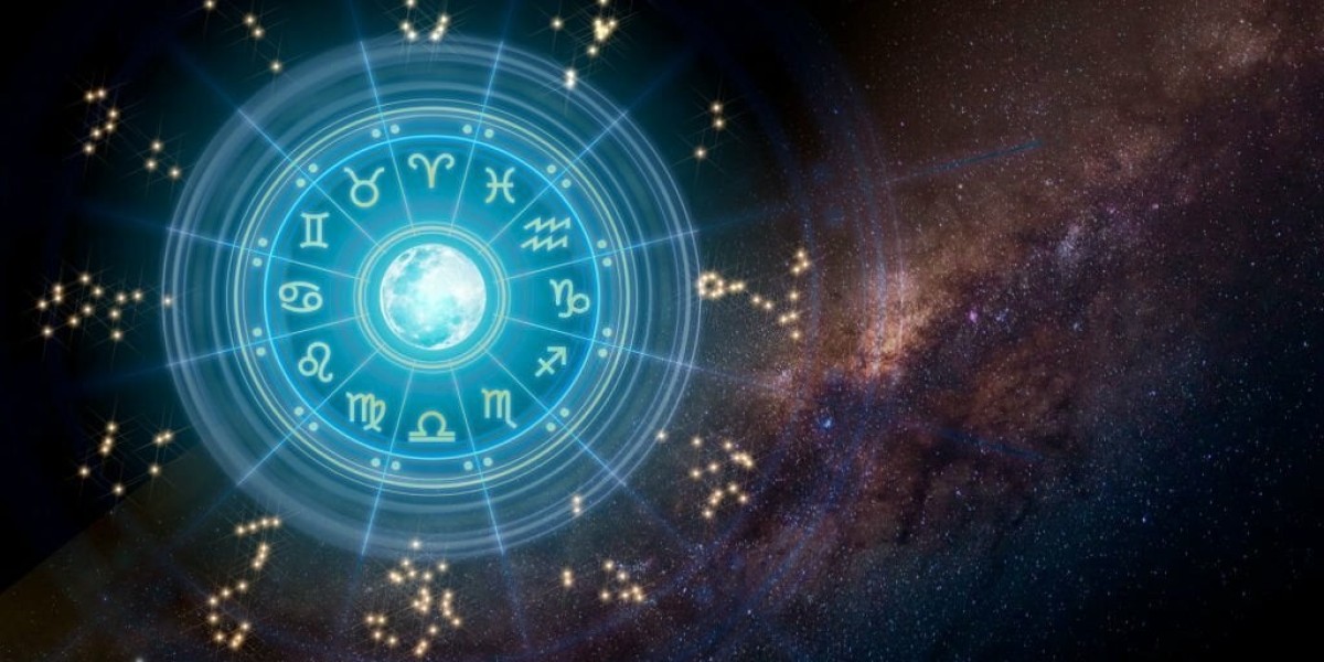 Consult Famous Astrologer in Ahmedabad for Accurate Astrological Solutions