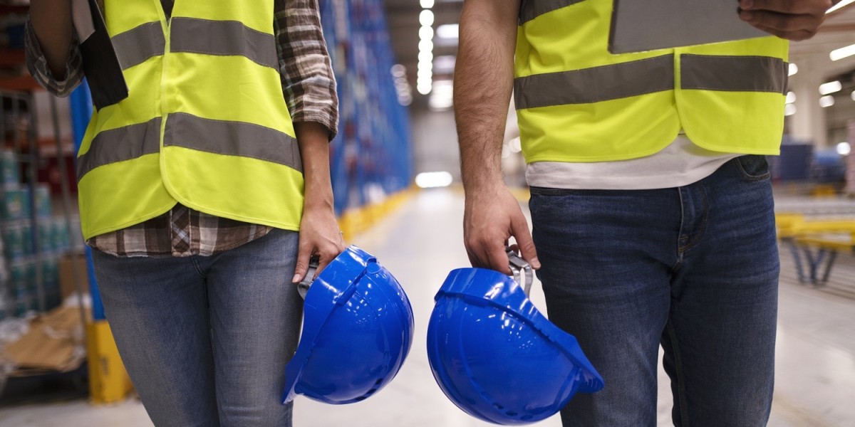 Understanding the Difference Between EHS and HSE: Key Points Explained