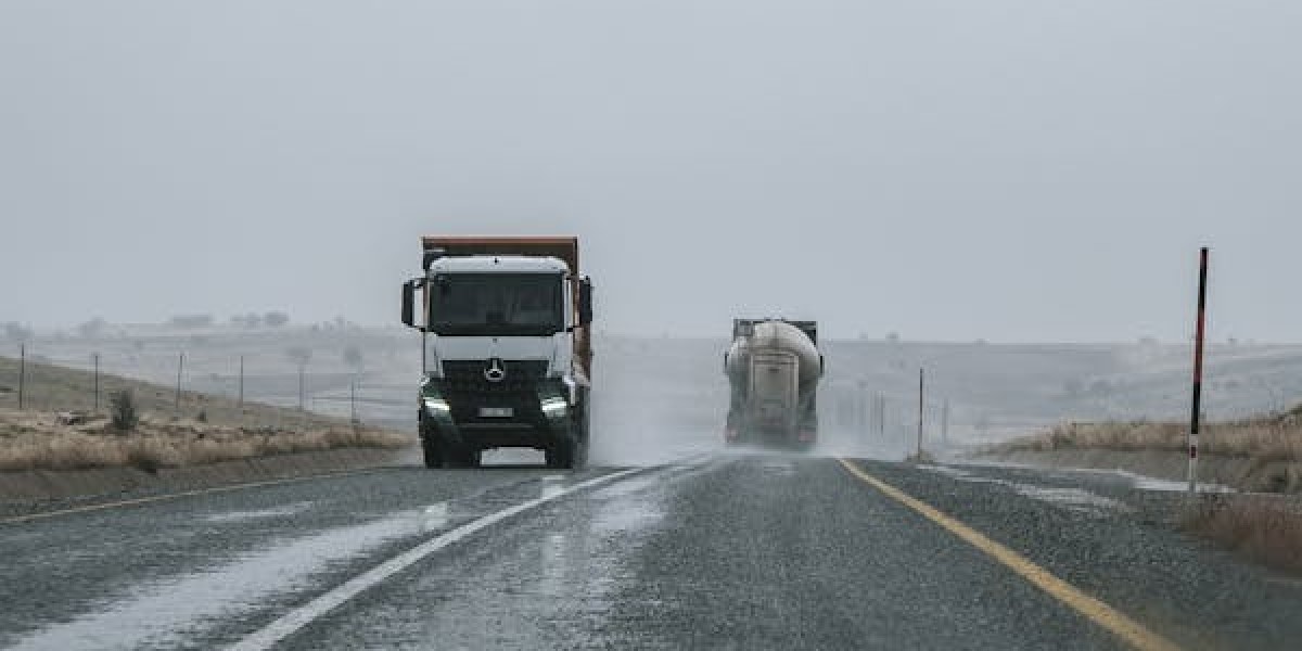 HGV Class 1 Drivers at Heathrow: Keeping Logistics on Track