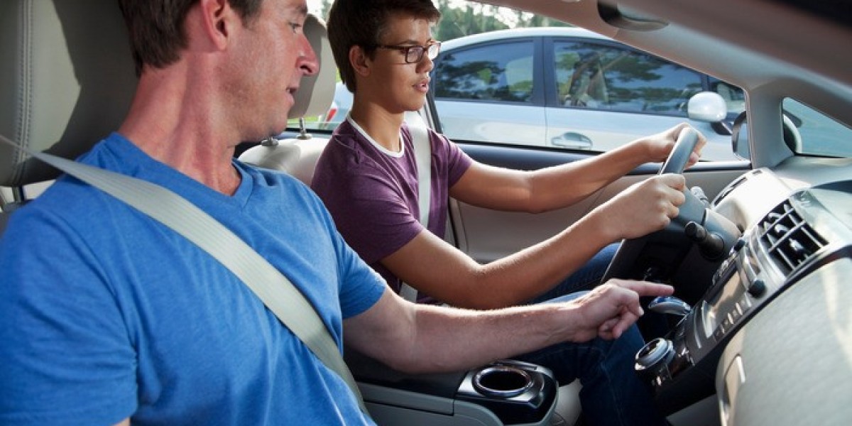 Fast Track Your Driving Lessons in Manchester