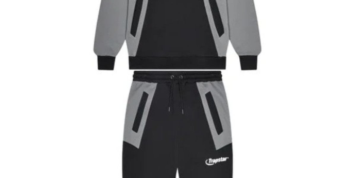 2025’s Must-Have Fashion Statement: Glamorous Trapstar Tracksuits