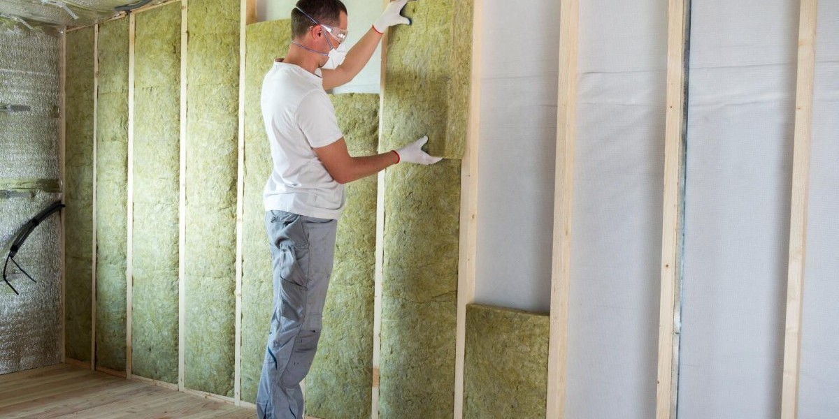 How to Choose Between Open and Closed Cell Spray Foam