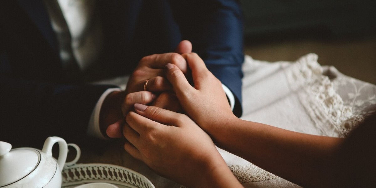 Navigating Relationship Challenges: Insights from a Seasoned Marital Counselor