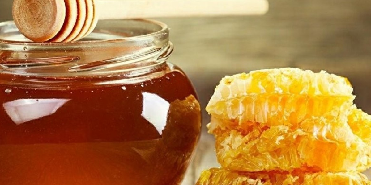 Honey market developments: Investigating the effects of climate change, bee health, and trade policies on honey sales