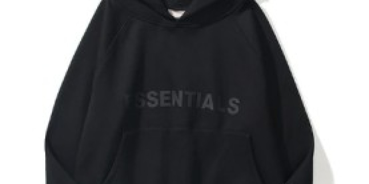 Essentials Hoodie: A Fashion Staple for Every Wardrobe