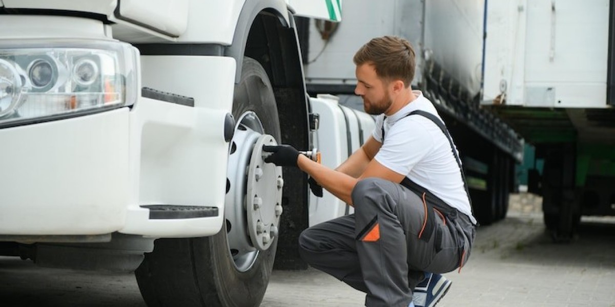 24/7 Emergency Truck Tire Repair Services in Orlando