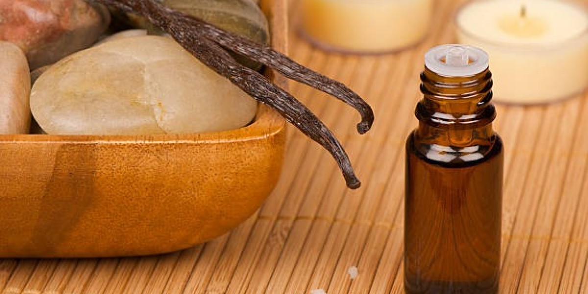 The Power of Vanilla Essential Oil for Skin: Benefits and Uses