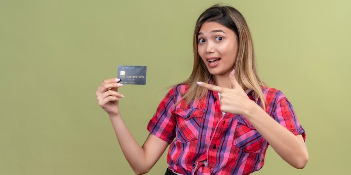 The Evolving Credit Card Market: Trends, Innovations, and Future Outlook