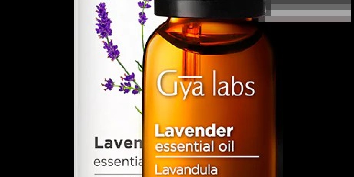 The Wonders of Lavender Essential Oil: Nature’s Calming Elixir