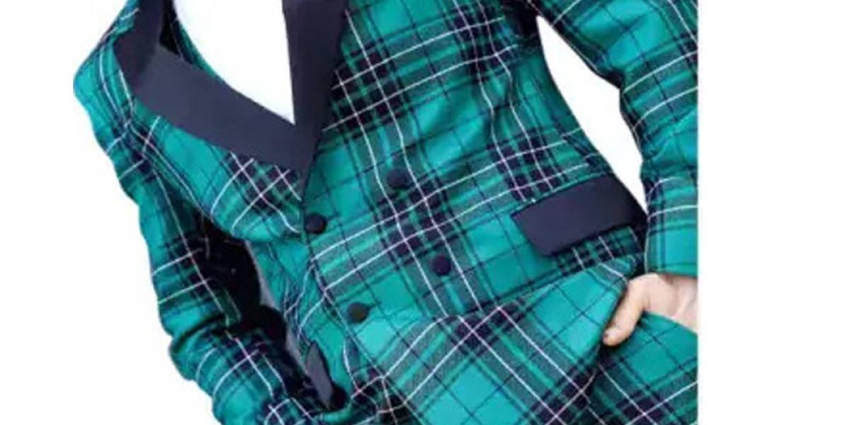 Tartan Dinner Jacket: A Classic Blend of Tradition and Elegance