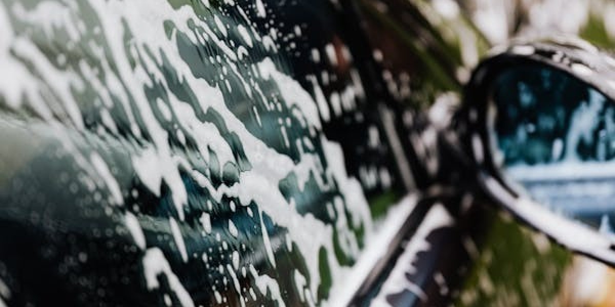 Washing Your Car with Dish Soap: Smart Hack or Big Mistake?