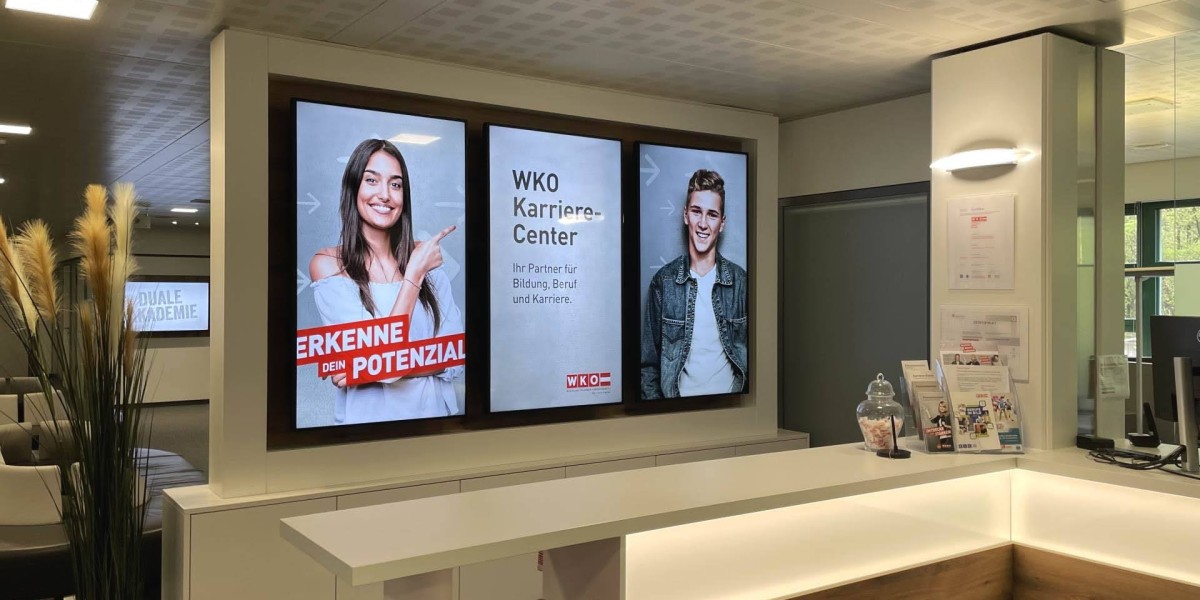 Digital Signage for Restaurants: Enhancing Customer Experience and Boosting Sales